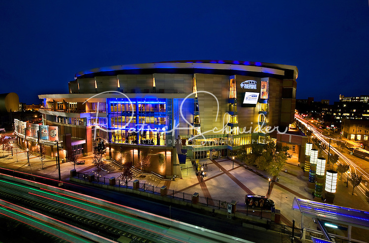 TIME-WARNER-CABLE-ARENA001.jpg
